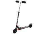SCOOTER STEP ZWART ZILVER MET ZWARTE WIELEN